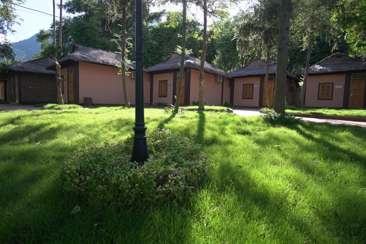 Paragon Resort Ba VI Xom Trong Екстер'єр фото